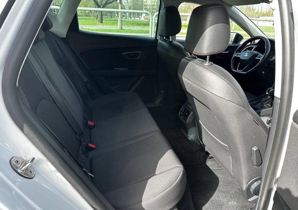 Seat Leon cena 65000 przebieg: 49777, rok produkcji 2018 z Warszawa małe 379